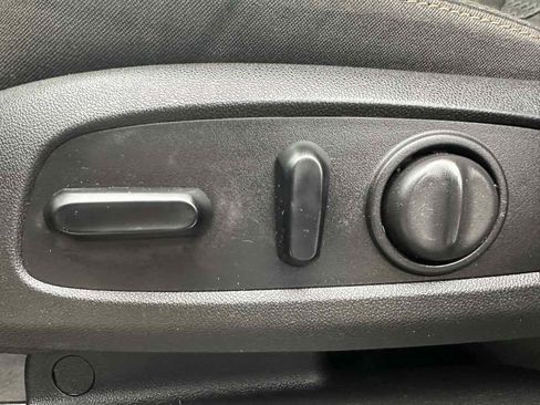 Used 2019 GMC Terrain SLE w/ Driver Convenience Package FWD image 12