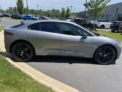 Used 2024 Jaguar I-PACE R-Dynamic HSE AWD/4WD image 9
