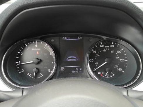 Used 2018 Nissan Rogue Sport SL w/ SL Premium Package FWD image 41