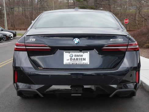 New 2026 BMW i5 eDrive40 w/ M Sport Package image 17