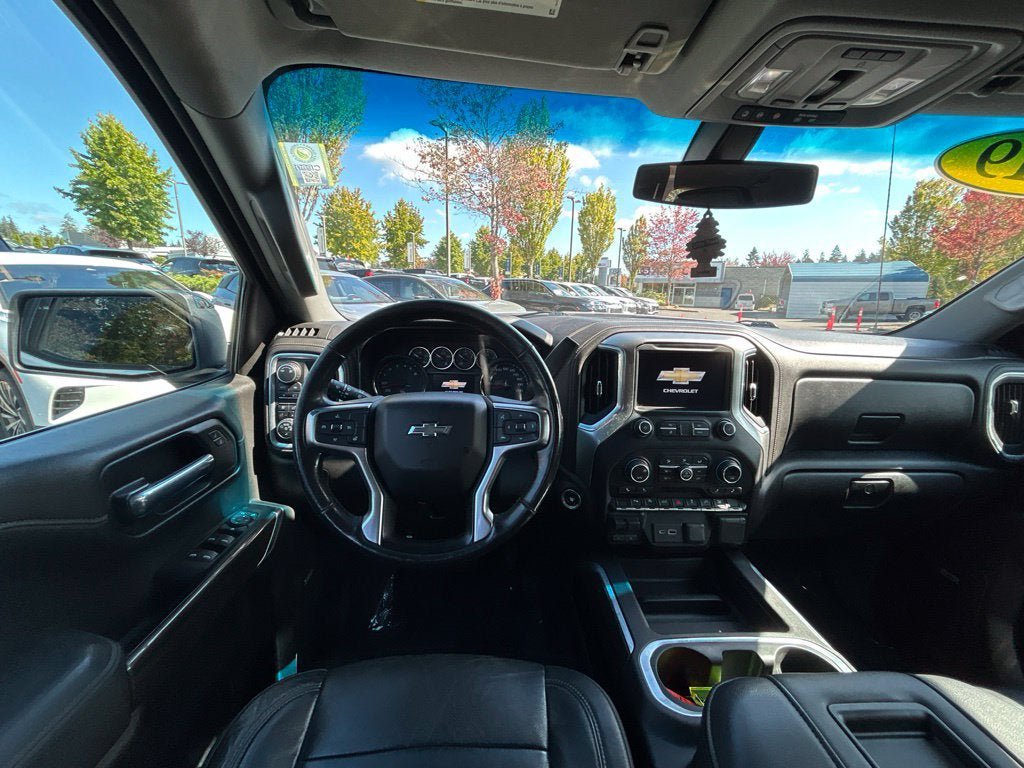 Used 2019 Chevrolet Silverado 1500 RST w/ True North Edition AWD/4WD image 17
