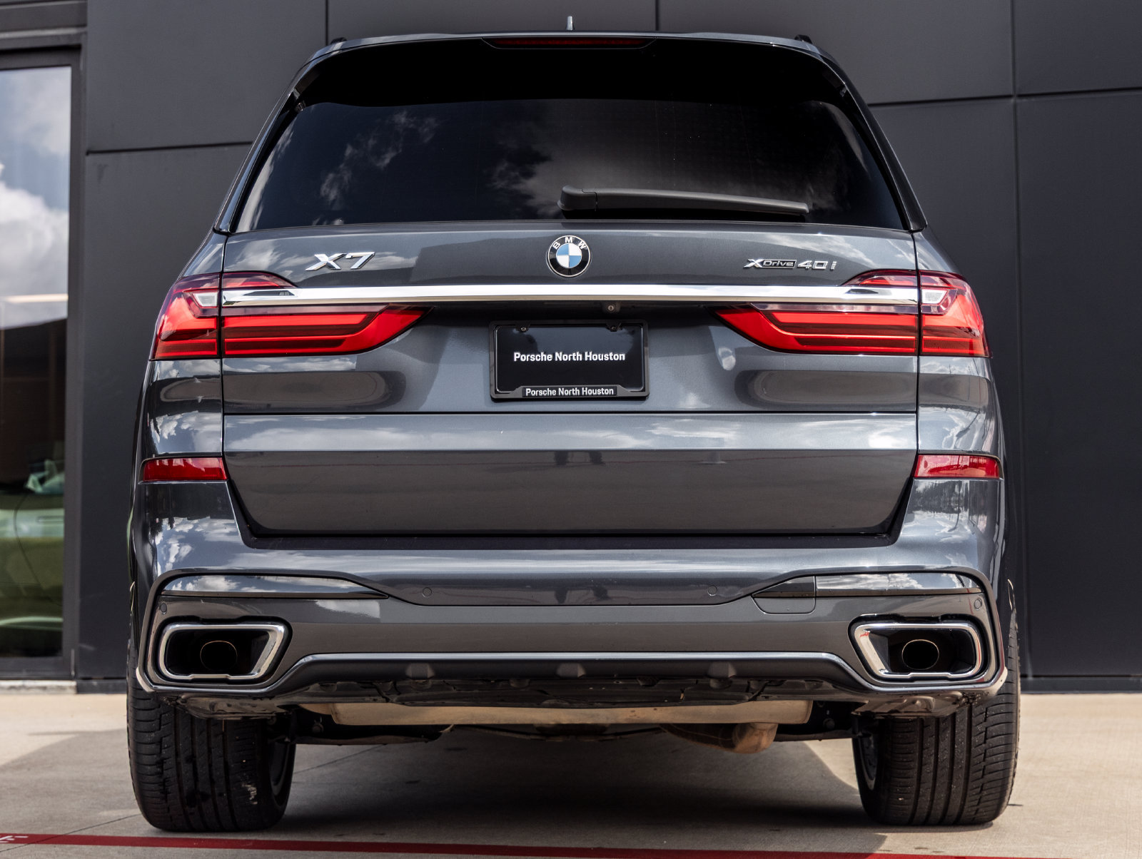 Used 2020 BMW X7 xDrive40i w/ M Sport Package AWD/4WD image 7
