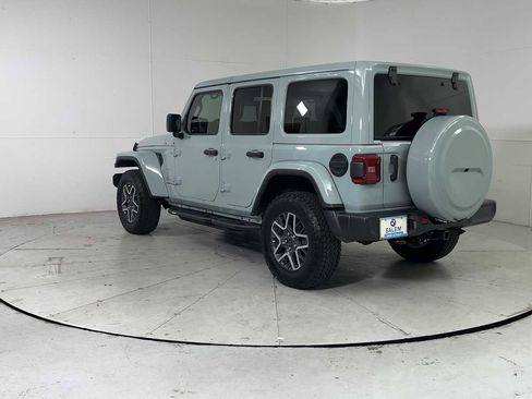 Used 2024 Jeep Wrangler Sahara w/ Technology Group AWD/4WD image 3