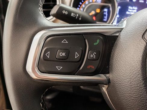 Used 2023 Jeep Gladiator Overland image 25