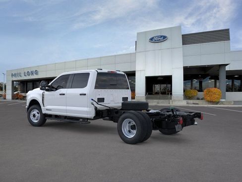 New 2026 Ford F350 XL w/ XL Chrome Package AWD/4WD image 4