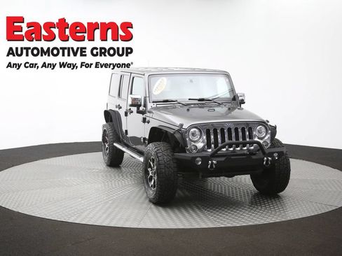 Used 2017 Jeep Wrangler Unlimited Sahara w/ Dual Top Group AWD/4WD image 51