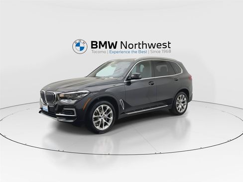 Used 2022 BMW X5 xDrive40i w/ Premium Package AWD/4WD image 9