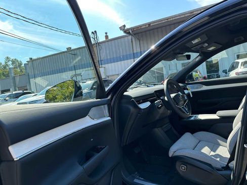 New 2025 Volvo EX90 Ultra w/ Protection Package Premier image 21