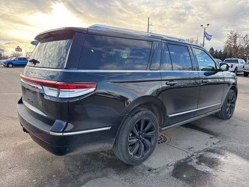 Used 2023 Lincoln Navigator L Reserve image 10