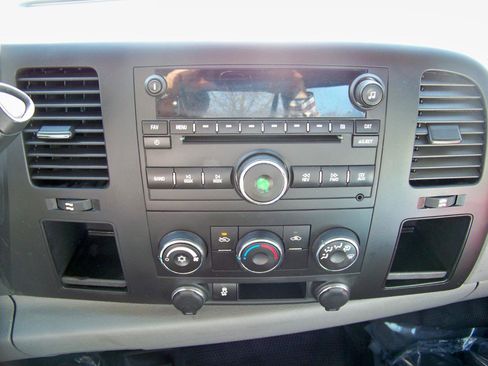 Used 2012 Chevrolet Silverado 1500 W/T AWD/4WD image 20
