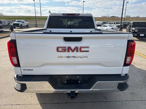 Used 2022 GMC Sierra 1500 Pro w/ Sierra Value Package image 9