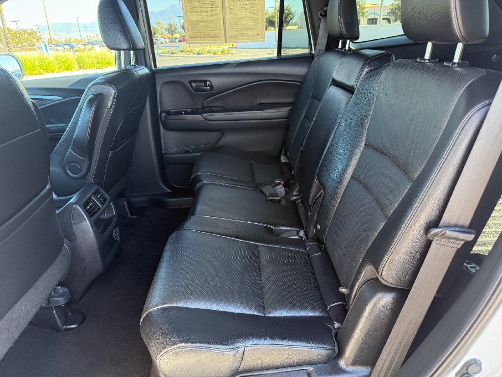 Used 2023 Honda Passport EX-L image 14