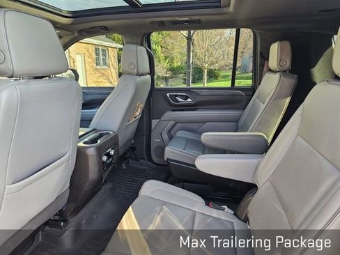 Used 2021 GMC Yukon XL SLT w/ SLT Luxury Plus Package image 11