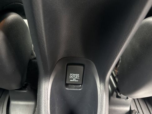 Used 2022 Honda HR-V Sport image 25