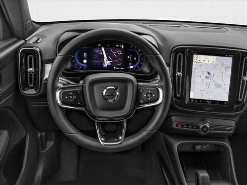 New 2026 Volvo XC40 B5 Plus w/ Climate Package AWD/4WD image 4