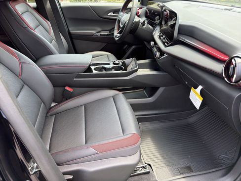 New 2027 Chevrolet Equinox RS FWD image 13