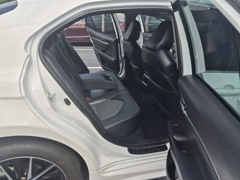 Used 2024 Toyota Camry SE FWD image 13