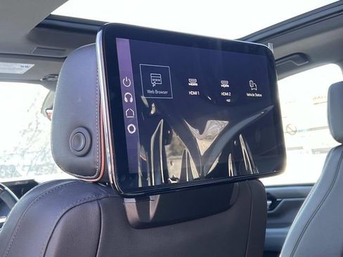 New 2026 GMC Yukon AT4 w/ AT4 Premium Plus Package image 17