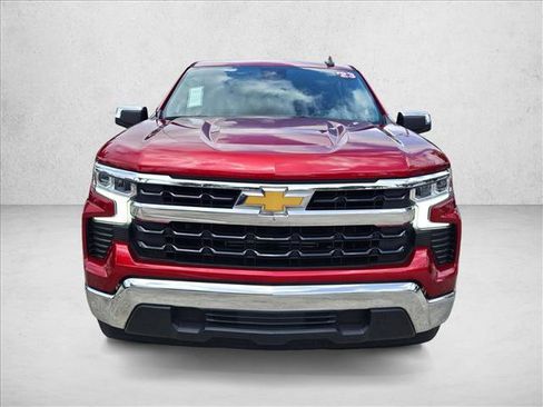 Used 2023 Chevrolet Silverado 1500 LT RWD image 2