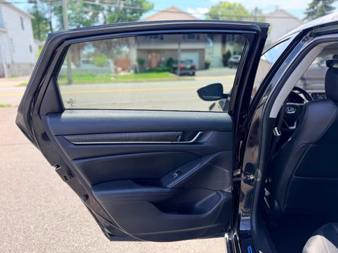 Used 2022 Honda Accord EX-L image 14
