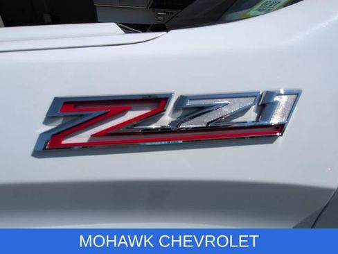Used 2025 Chevrolet Silverado 1500 LTZ w/ LTZ Premium Package AWD/4WD image 33