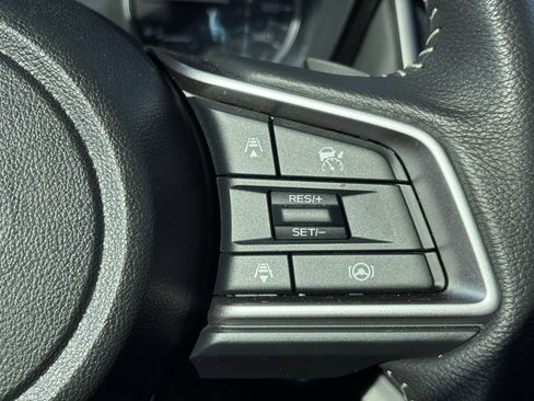 Used 2025 Subaru Outback Premium AWD/4WD image 16