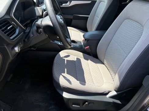 Used 2020 Ford Escape SE FWD image 11