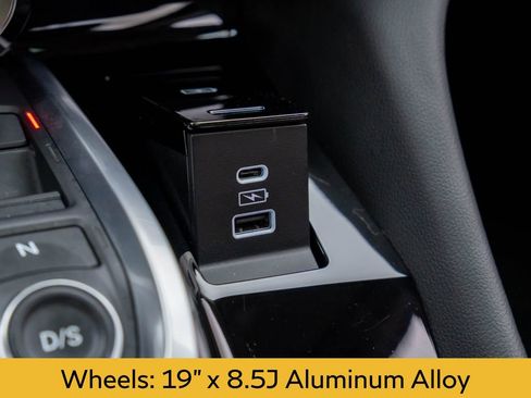 Used 2024 Acura MDX SH-AWD image 28