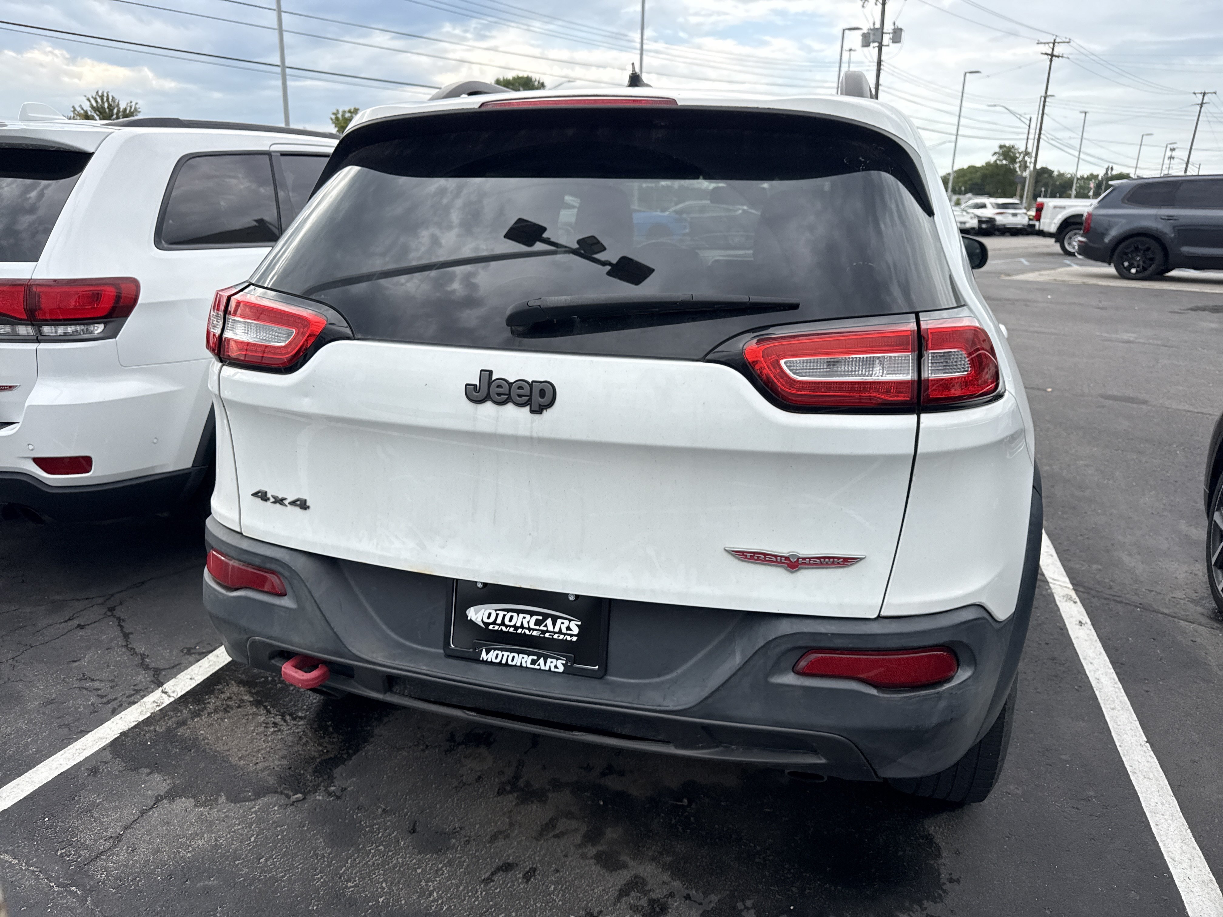 Used 2014 Jeep Cherokee Trailhawk w/ Leather Interior Group AWD/4WD image 8