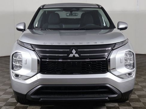 New 2026 Mitsubishi Outlander ES AWD/4WD image 10