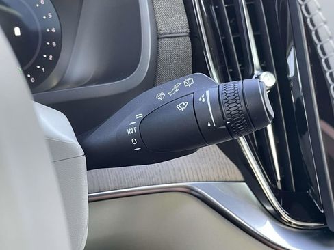 New 2026 Volvo XC90 B6 Ultra image 15
