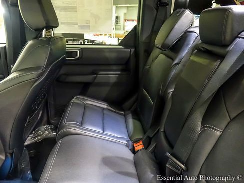 New 2025 Ford Bronco Badlands image 11