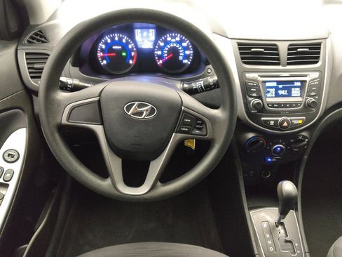 Used 2017 Hyundai Accent SE FWD image 22
