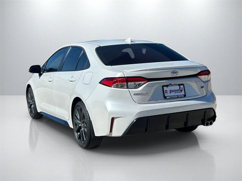 Used 2025 Toyota Corolla SE image 7