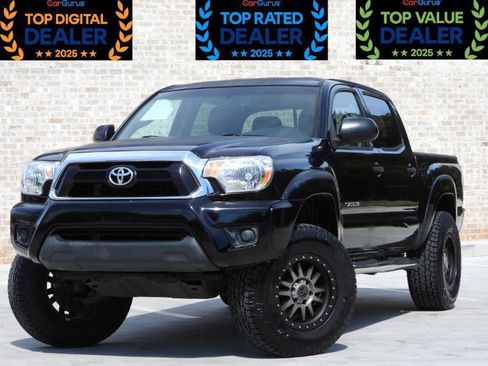 Used 2012 Toyota Tacoma PreRunner w/ SR5 Pkg image 2