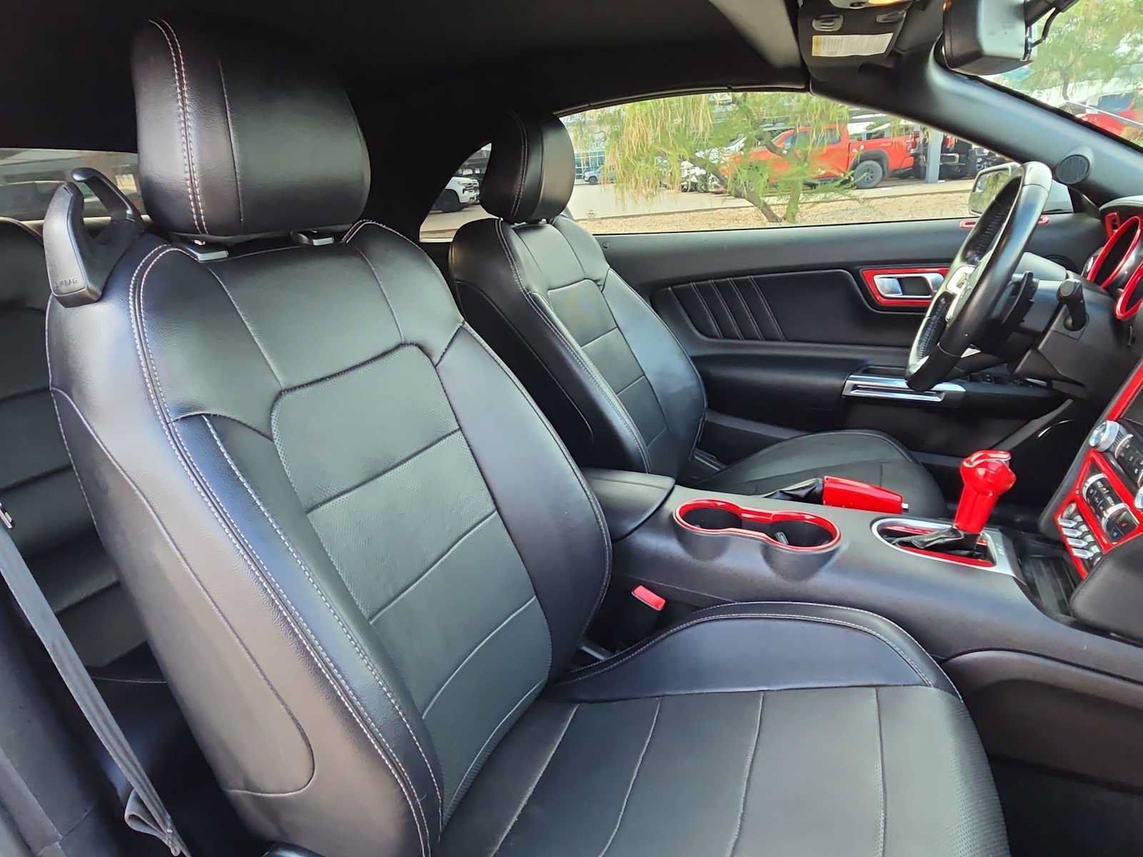 Used 2019 Ford Mustang Premium RWD image 18
