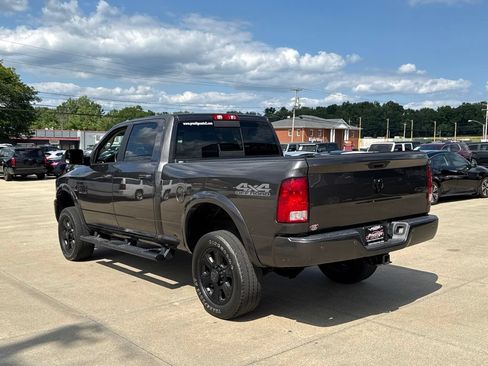 Used 2017 RAM 2500 Big Horn w/ Sport Appearance Group AWD/4WD image 4