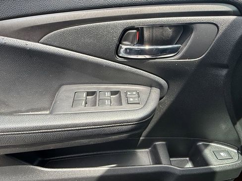 Used 2019 Honda Passport Sport image 11