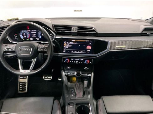 Certified 2025 Audi Q3 2.0T Premium Plus w/ Premium Plus Package image 17