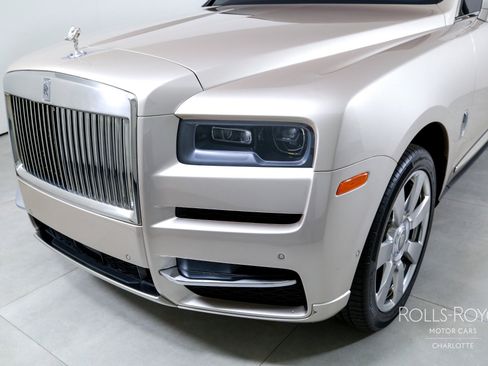 Used 2019 Rolls-Royce Cullinan image 42