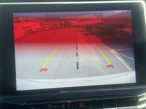 Used 2024 Jeep Compass Latitude image 27