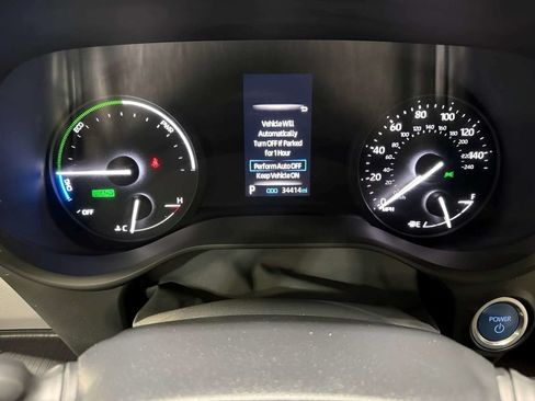Used 2024 Toyota Sienna LE AWD/4WD image 26