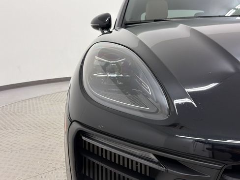 Used 2023 Porsche Macan S AWD/4WD image 12