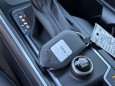 New 2026 Kia Sorento S FWD image 13
