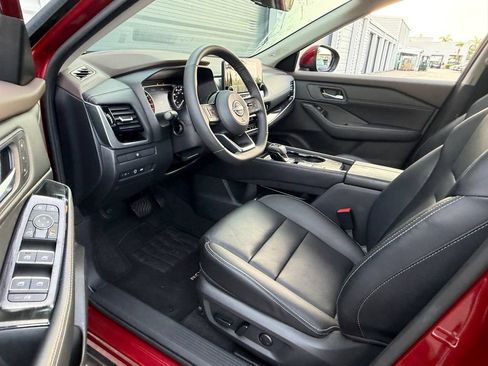Certified 2023 Nissan Rogue SL w/ SL Premium Package FWD image 11