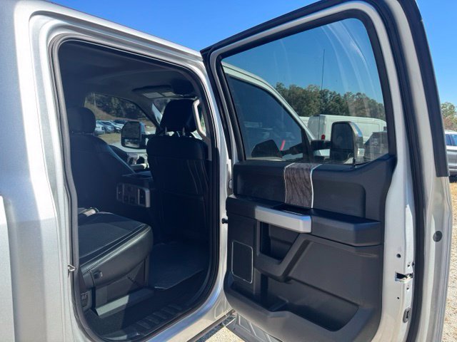 Used 2019 Ford F250 Lariat w/ Chrome Package AWD/4WD image 13