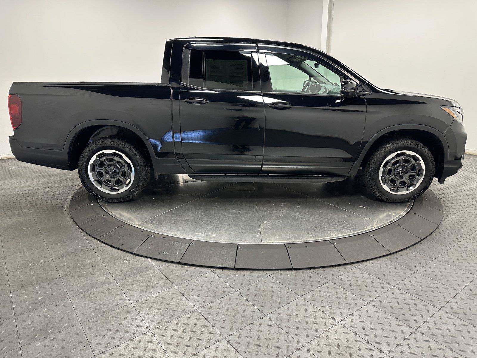 Certified 2024 Honda Ridgeline Sport+ image 15