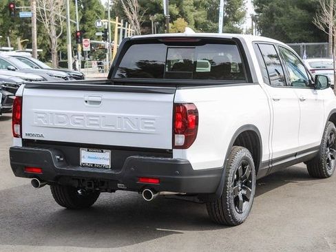 New 2026 Honda Ridgeline Black Edition image 5