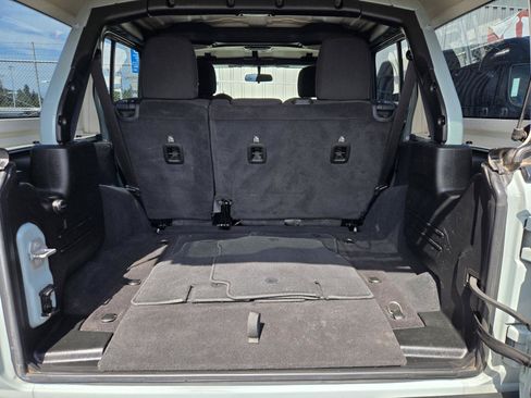 Used 2023 Jeep Wrangler Unlimited Sport AWD/4WD image 28