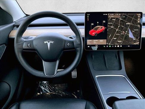 Used 2022 Tesla Model Y Performance image 7